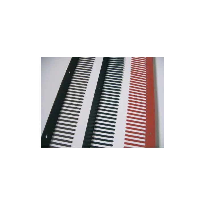 Dorken - eaves comb with Delta-TLE ventilation grille